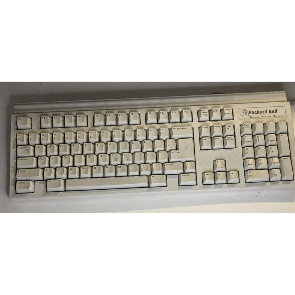 Packard Bell English Vintage Keyboard Model 5139 – Tested & Working w/ Adapter